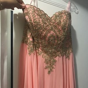 Maternity dress.👗🤰🏻 $100